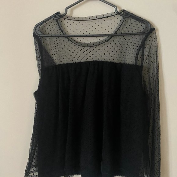 Banana Republic Sheer Polka Dot Long Sleeve Top- NWOT Size L - Picture 2 of 5